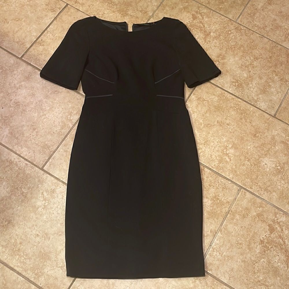 Black dress 